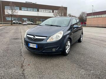 Opel corsa 1.2 benzina