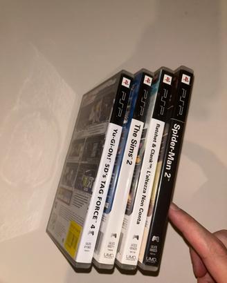 Lotto 4 giochi psp funzionanti