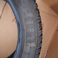 Gomme 4 stagioni Kleber 205/50 R17 93V QUADRAXER 3