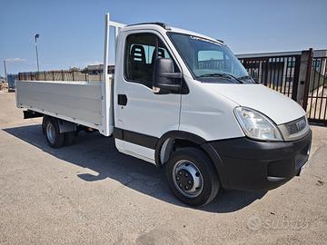 IVECO Daily 35C18 con cassone fisso