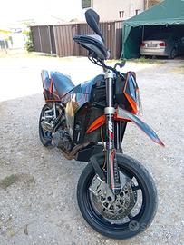 KTM 950