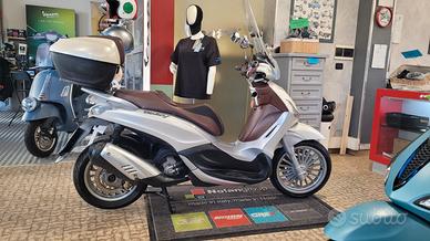 Piaggio Beverly 300 i.e.