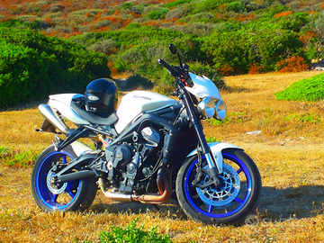 Triumph Street Triple R - Unica e SPECIALE