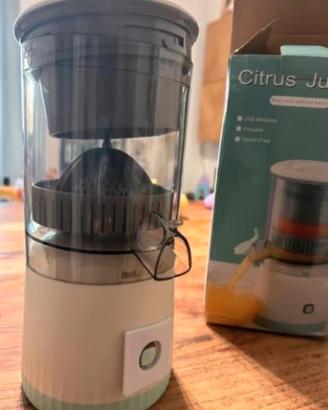 Spremiagrumi Elettrico Portatile USB Citrus Juicer