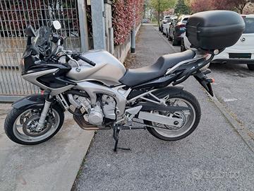 Moto Yamaha Fazer 600