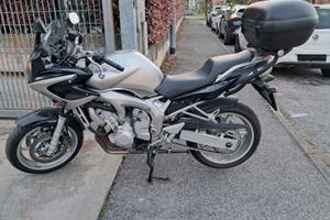 Moto Yamaha Fazer 600