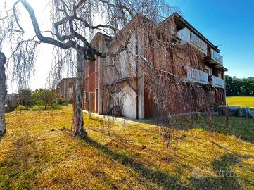 4 LOCALI A PIZZIGHETTONE