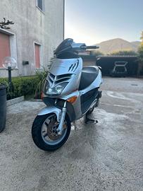 Aprilia Leonardo 125