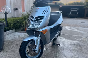Aprilia Leonardo 125