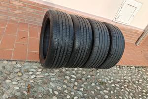 Gomme estive 215 45 R18 