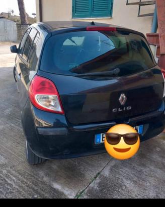 Renault Clio 1.5 dCi 75CV anno 2011 neopatentati