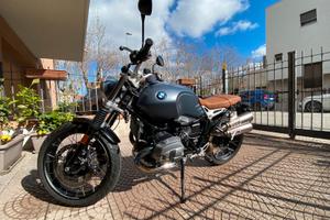 Bmw r nine T