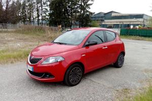Lancia Ypsilon Gold plus Hybrid 2022