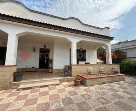 Villa o villino Taranto [gnz11VRG] (Lama)