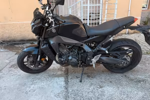 Yamaha mt 09 2023 15500 km