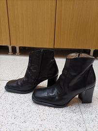 STIVALETTO - Caviglia- NUOVO-Nero,tacco largo- 8cm