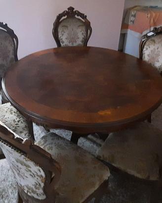 Tavolo tondo con sedie stile Barocco