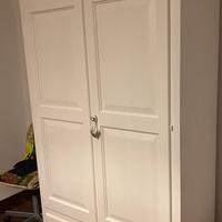 Armadio due ante bianco di legno