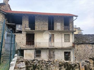 RUSTICO A MONASTERO DI LANZO