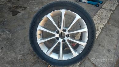  Cerchi in lega 18" 235/45 R18 