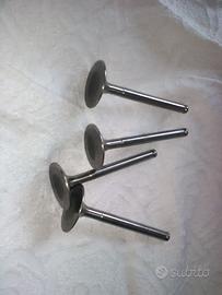 "Valvole aspirazione Alfa Romeo Giulia 4 p. nuove"