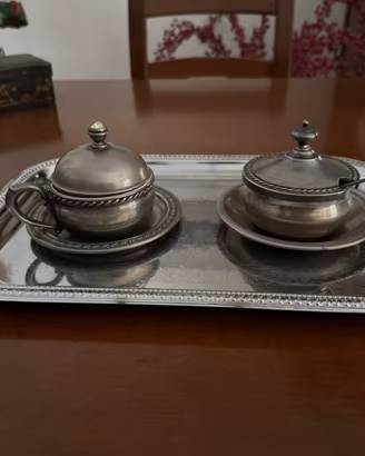 Vassoio vintage placcato in argento