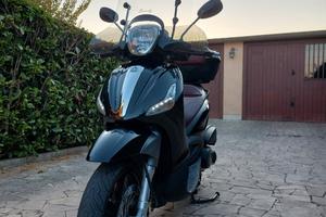 Beverly 350 Sport Touring