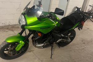 Buono stato Kawasaky Versys 650 - euro 2900,00-