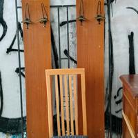 4 Sedie in Legno Mobile E Appendiabiti Vintage