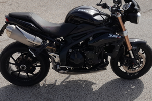 Triumph speed triple
