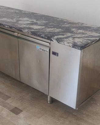 banco frigo in acciaio inox con piano in marmo