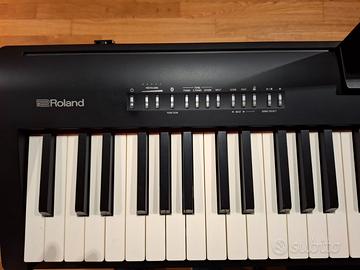 pianoforte digitale Roland FP-30