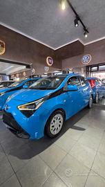 Toyota Aygo Connect 1.0 VVT-i 72 CV 5 porte x-clus