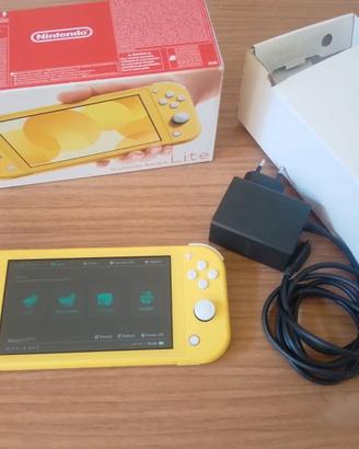 Switch Lite 128gb personalizzata e tanti giochi