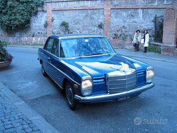 Mercedes 220D / 8 perfetta antica
