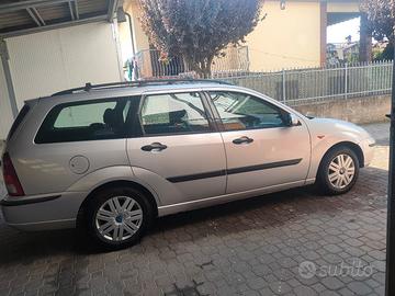 Auto Ford Focus 