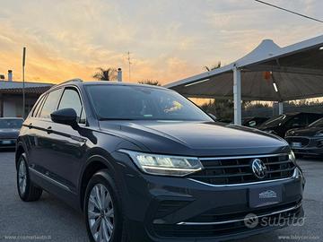 VOLKSWAGEN Tiguan 2.0 TDI 150CV SCR DSG Life