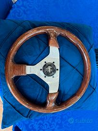 Volante momo nardi