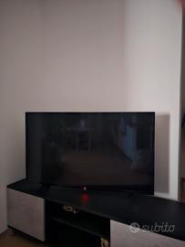 LG Smart TV 49"