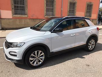 Volkswagen T.Roc 2.0 TDI 150 CV automatica