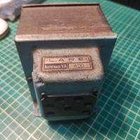 Auto trasformatore 400 va 220/110