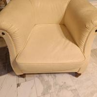 2poltrone+vetrinetta