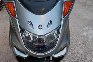 Yamaha Majesty 250