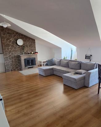 Attico mansardato zona residenziale 160mq