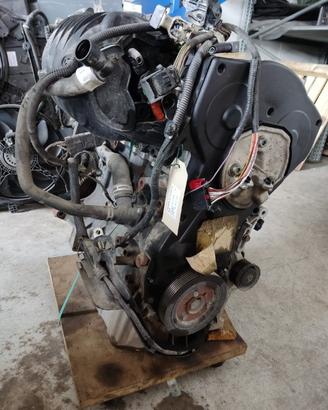 Motore CITROEN C2 1587cc 16V del 2003