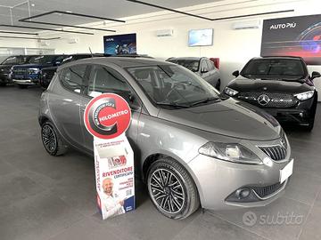 LANCIA Ypsilon 1.0 Hybrid Silver Plus