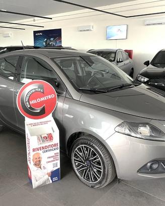 LANCIA Ypsilon 1.0 Hybrid Silver Plus