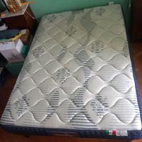 Rete e materasso (Magniflex)