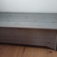 Cassapanca in legno massiccio Minacciolo
