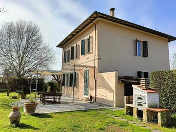 Villa di 386 m² con più di 5 locali a San Giuliano